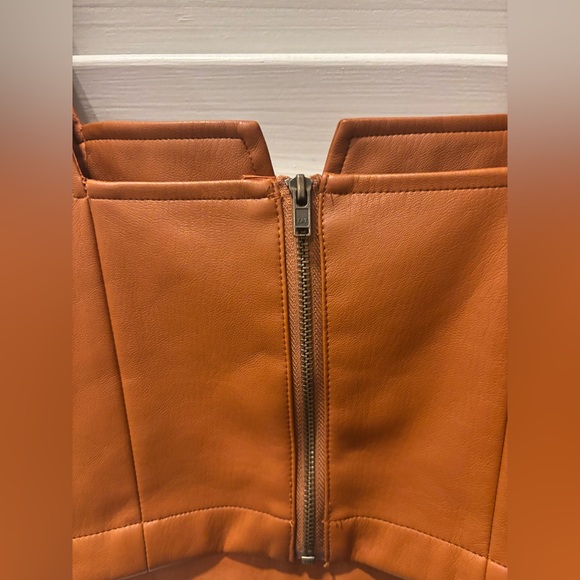ANTHROPOLOGIE Maeve Faux Leather Notch Cropped Tank Top Caramel Brown Size 2 - Picture 9 of 11